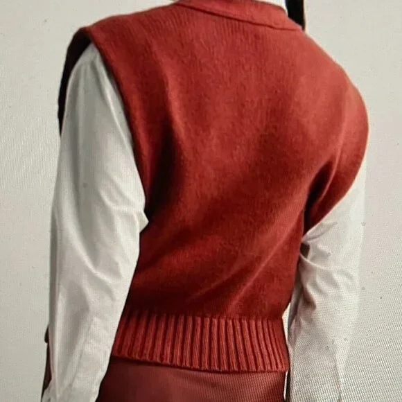 Darling Keen Vest in Sable color Size L - Picture 2 of 9